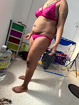 Snapshot of nishababybaby chatting on October 2025 10:07:01 AM nishababybaby online show from October 2025 10:07:01 AM
