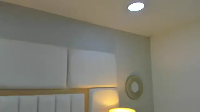 Sweet Lucianaa online show from November 2025 06:08:01 PM