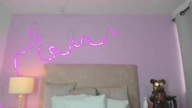 EmaRae1499 online show from November 2025 12:53:02 PM