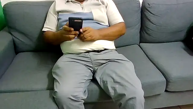 HomHot47 online show from January 2026 02:48:02 AM