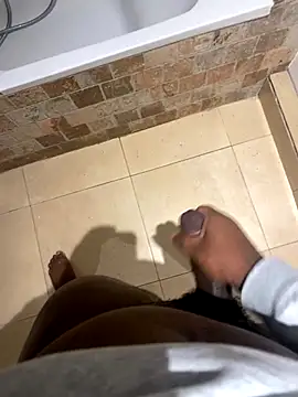 Coquin R97 online show from November 2025 12:31:01 PM