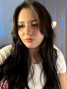 Angeldusttt online show from November 2025 05:46:01 PM