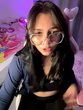 Angeldusttt online show from November 2025 05:57:01 PM