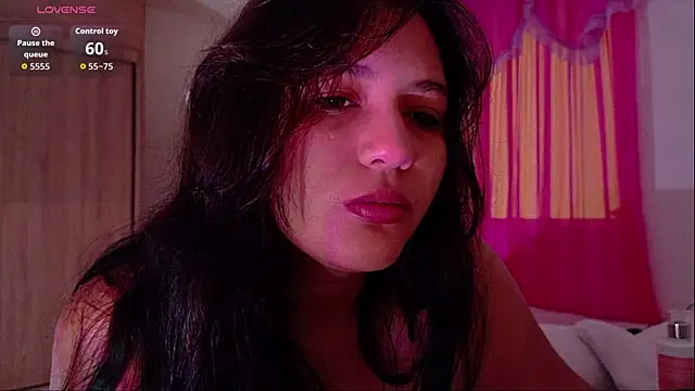 Angeldusttt online show from May 2026 03:30:01 PM