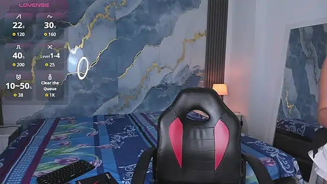 Snapshot of KateMoorex chatting on November 2025 12:59:01 PM KateMoorex online show from November 2025 12:59:01 PM