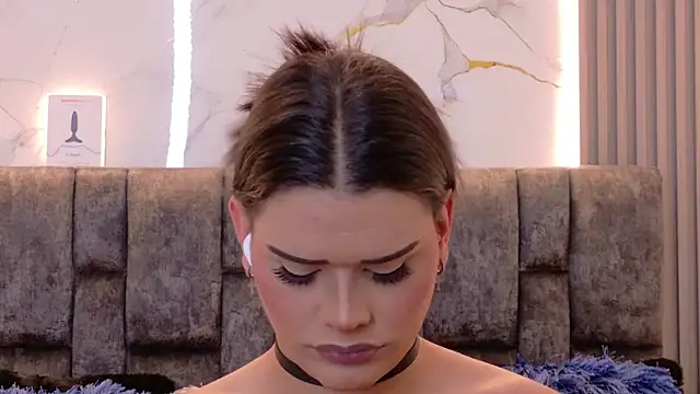 Ava Cristi online show from September 2025 08:04:02 PM