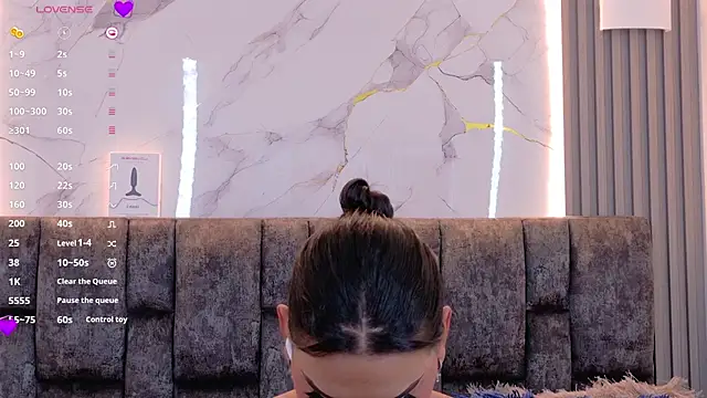 Ava Cristi online show from November 2025 01:48:02 PM