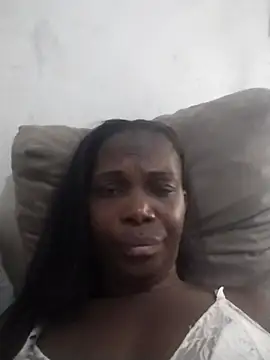 Snapshot of Morena_2021 chatting on October 2025 05:12:02 PM Morena 2021 online show from October 2025 05:12:02 PM