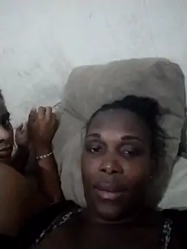 Snapshot of Morena_2021 chatting on October 2025 10:51:02 PM Morena 2021 online show from October 2025 10:51:02 PM