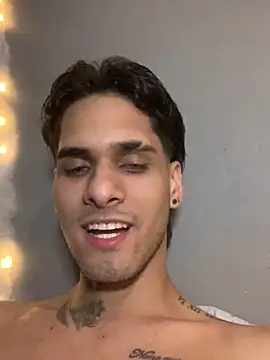 Snapshot of Marvinhenao91 chatting on October 2025 02:45:01 AM Marvinhenao91 online show from October 2025 02:45:01 AM