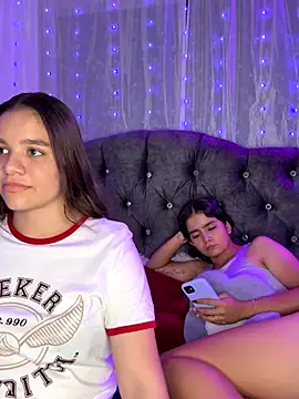 Ashley and Zoe online show from September 2025 11:38:02 PM