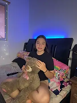 Ashley and Zoe online show from March 2026 04:01:01 PM