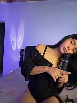 Ashley and Zoe online show from November 2025 04:41:02 PM