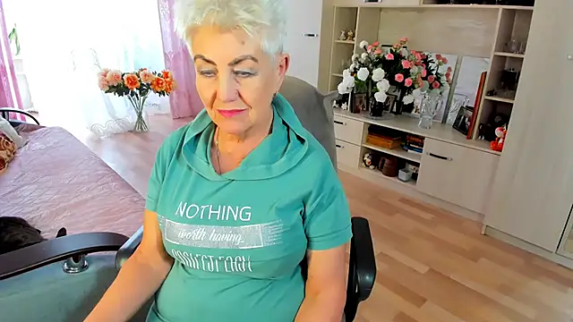 HotandMature online show from March 2026 11:32:02 AM