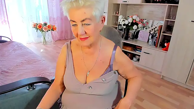 HotandMature online show from April 2026 09:12:02 AM