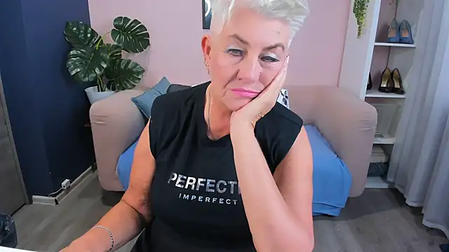 HotandMature online show from September 2025 08:26:02 AM