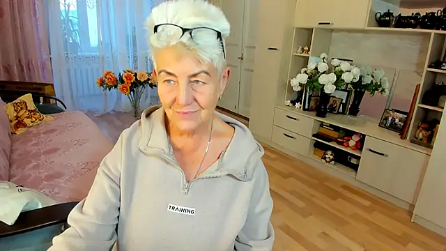 HotandMature online show from December 2025 10:15:02 AM