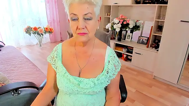 HotandMature online show from March 2026 11:07:01 AM