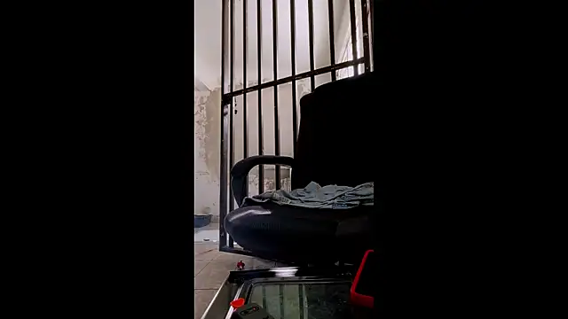 Snapshot of Labarbie77 chatting on October 2025 06:42:01 PM Labarbie77 online show from October 2025 06:42:01 PM