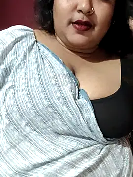 Snapshot of hotbhabhi011 chatting on June 2026 01:06:02 PM hotbhabhi011 online show from June 2026 01:06:02 PM