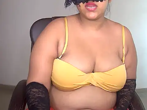 Snapshot of mrymlove chatting on September 2025 07:37:02 AM mrymlove online show from September 2025 07:37:02 AM