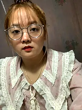 July-y online show from October 2025 03:41:01 AM