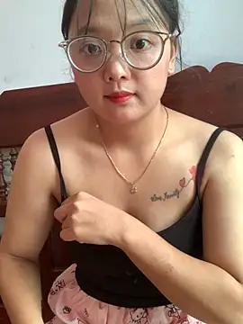 July-y online show from September 2025 02:34:01 AM