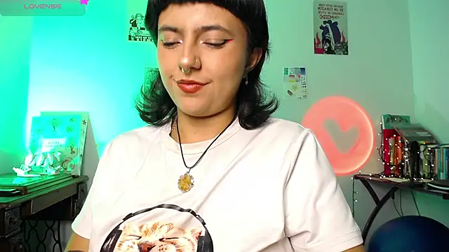 AlmaNanax online show from September 2025 03:12:02 AM