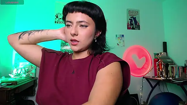 AlmaNanax online show from September 2025 11:16:01 PM