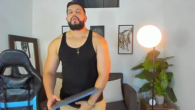 Justin kingX7 online show from March 2026 02:19:01 AM