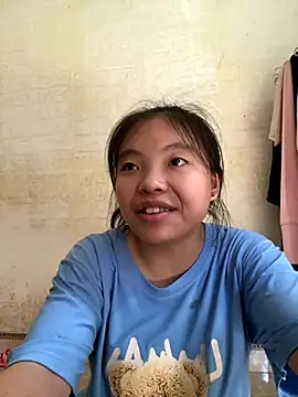 viluna online show from October 2025 04:33:01 AM