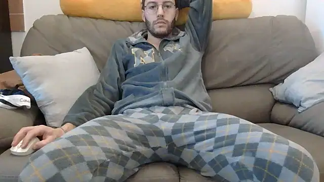 Amicisegreti online show from February 2026 08:41:01 AM