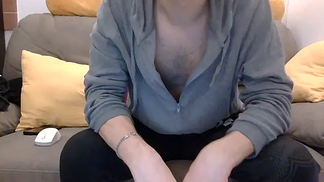 Amicisegreti online show from December 2025 06:27:01 AM