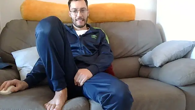 Amicisegreti online show from March 2026 06:24:02 AM