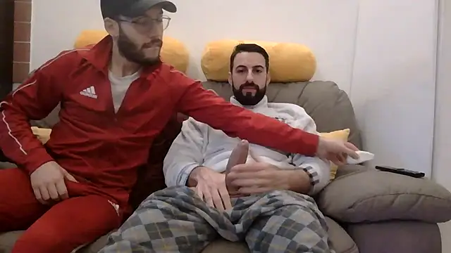 Amicisegreti online show from January 2026 06:39:02 AM