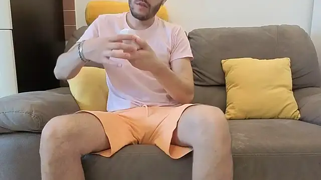 Amicisegreti online show from May 2026 05:22:02 AM