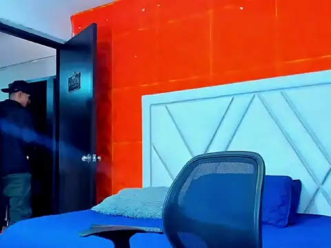 Snapshot of adrian_ray chatting on October 2025 05:25:03 PM adrian ray online show from October 2025 05:25:03 PM