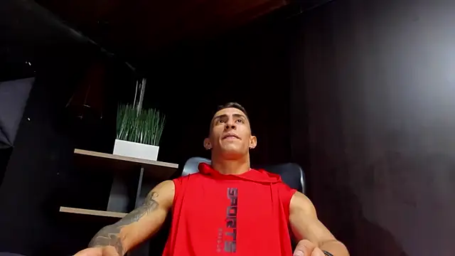 Snapshot of adrian_ray chatting on October 2025 05:35:02 PM adrian ray online show from October 2025 05:35:02 PM