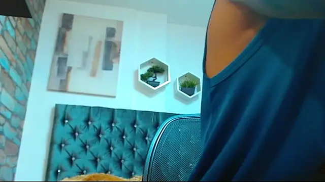 Snapshot of adrian_ray chatting on September 2025 06:03:02 PM adrian ray online show from September 2025 06:03:02 PM