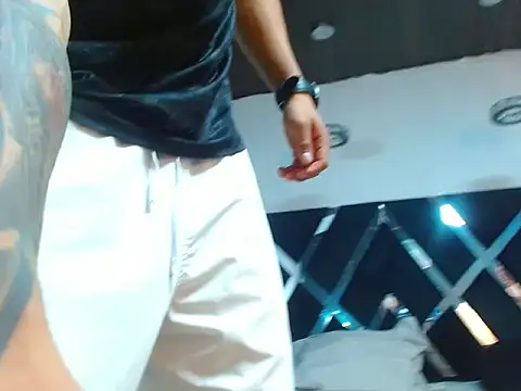 Snapshot of adrian_ray chatting on September 2025 06:03:02 PM adrian ray online show from September 2025 06:03:02 PM