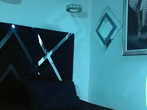 Snapshot of adrian_ray chatting on September 2025 06:25:02 PM adrian ray online show from September 2025 06:25:02 PM