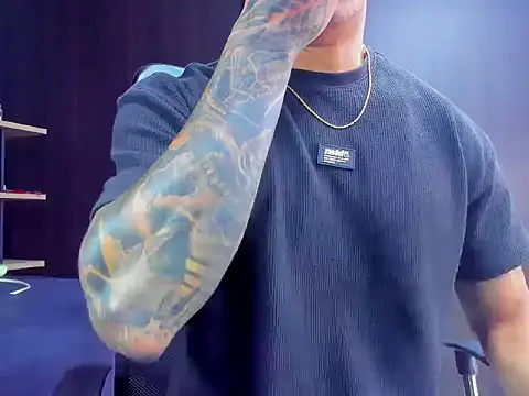 Snapshot of adrian_ray chatting on December 2025 06:18:02 PM adrian ray online show from December 2025 06:18:02 PM