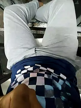 mommylover5 online show from October 2025 11:36:02 AM