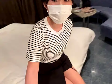 Snapshot of hikiwarinatto_xoxo chatting on October 2025 10:01:01 AM hikiwarinatto xoxo online show from October 2025 10:01:01 AM