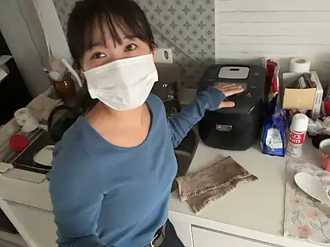Snapshot of hikiwarinatto_xoxo chatting on October 2025 01:08:01 AM hikiwarinatto xoxo online show from October 2025 01:08:01 AM