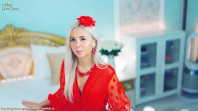 Amoramias online show from May 2026 08:36:01 PM