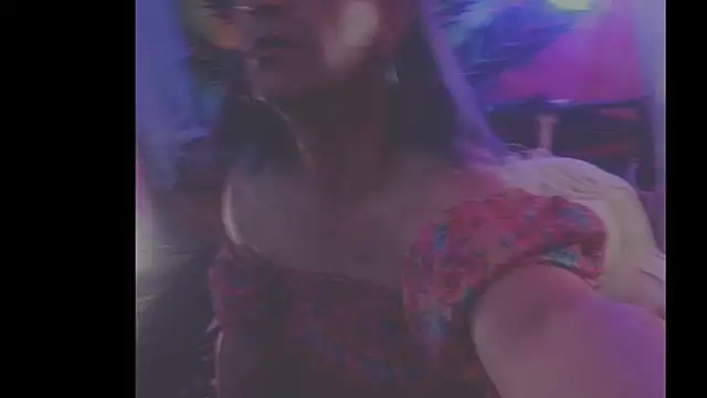 mistismoker online show from April 2026 03:35:01 AM