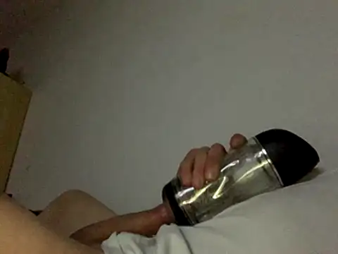 Snapshot of P44698 chatting on December 2025 09:41:01 PM P44698 online show from December 2025 09:41:01 PM