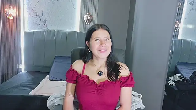 Snapshot of Olivia11_ chatting on May 2026 12:44:01 PM Olivia11 online show from May 2026 12:44:01 PM
