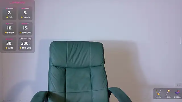 Olivia11  online show from November 2025 11:21:02 AM